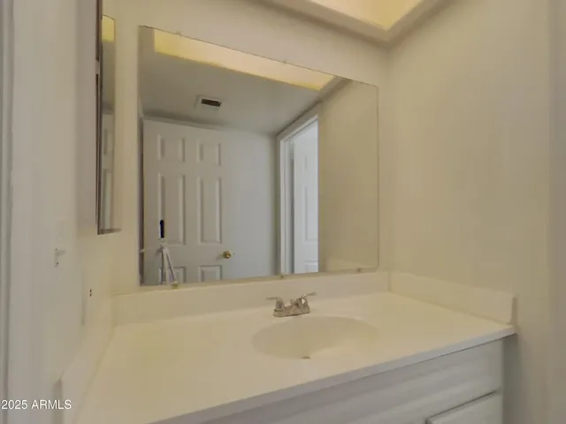 $1,939 | 515 East Rockwood Drive, Phoenix, AZ 85024