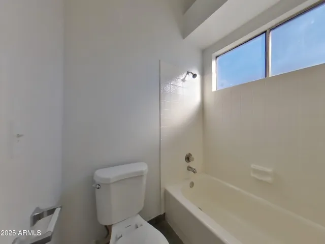 $1,939 | 515 East Rockwood Drive, Phoenix, AZ 85024