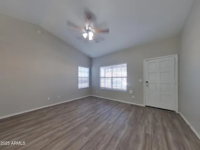 $1,939 | 515 East Rockwood Drive, Phoenix, AZ 85024