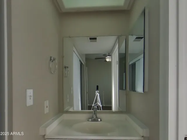 $1,939 | 515 East Rockwood Drive, Phoenix, AZ 85024