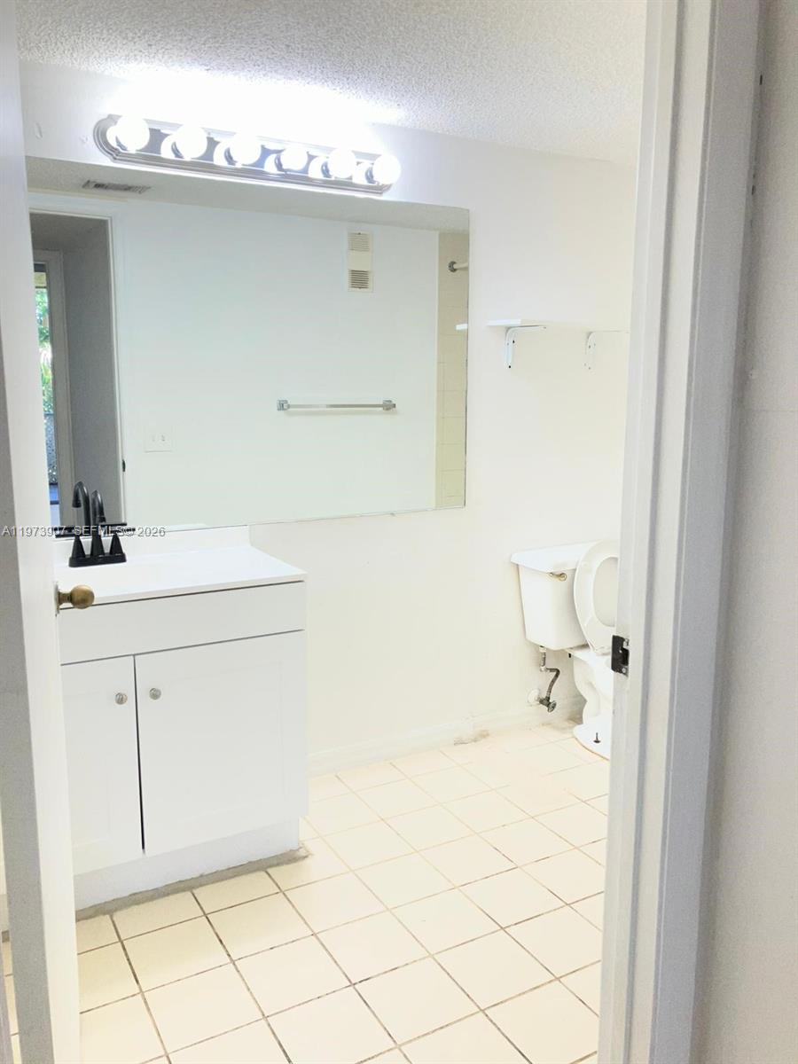 4025 West McNab Road, Unit E107 Pompano Beach, FL 33069 - Photo 7 of 9
