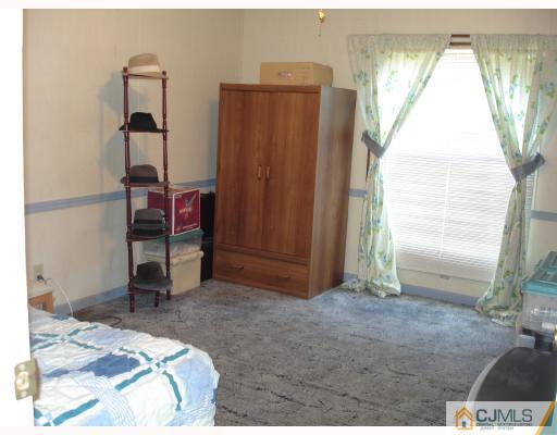 8 Twain Road, Unit 8 North Brunswick, NJ 08902 - Photo 2 of 8 Gallery Image 2