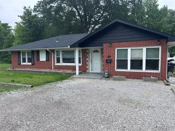 $165,000 | 1814 North Belt East, Belleville, IL 62221