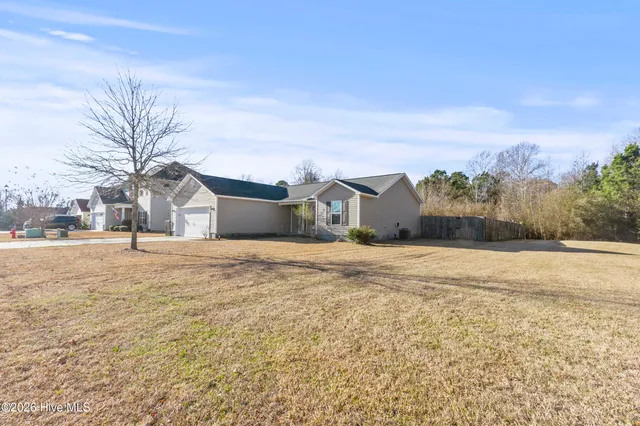 $1,750 | 2842 Weathersby Drive, New Bern, NC 28562