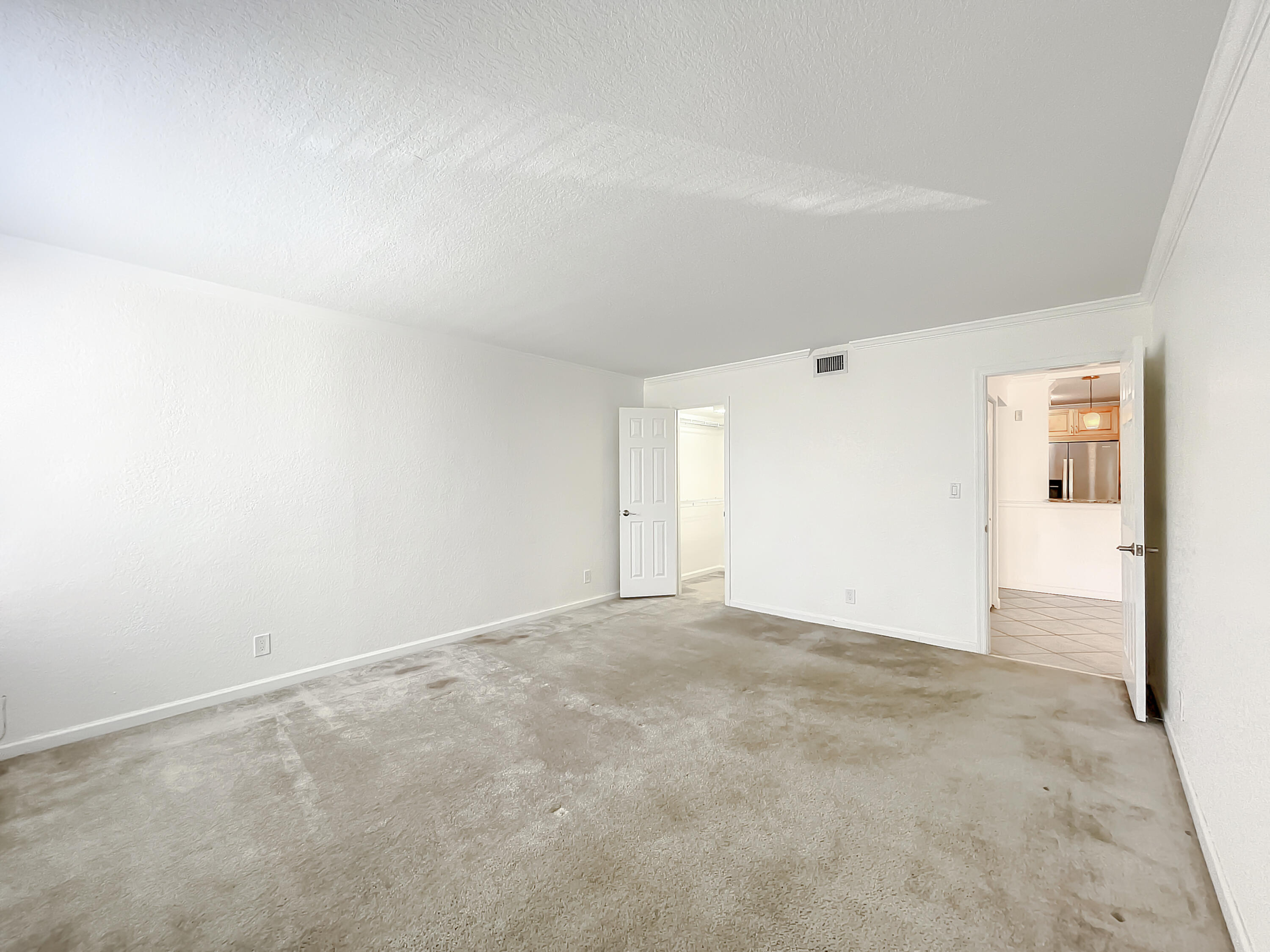 1000 Spanish River Road, Unit 2O Boca Raton, FL 33432 - Photo 31 of 56 1000 Spanish River Road #2O-37