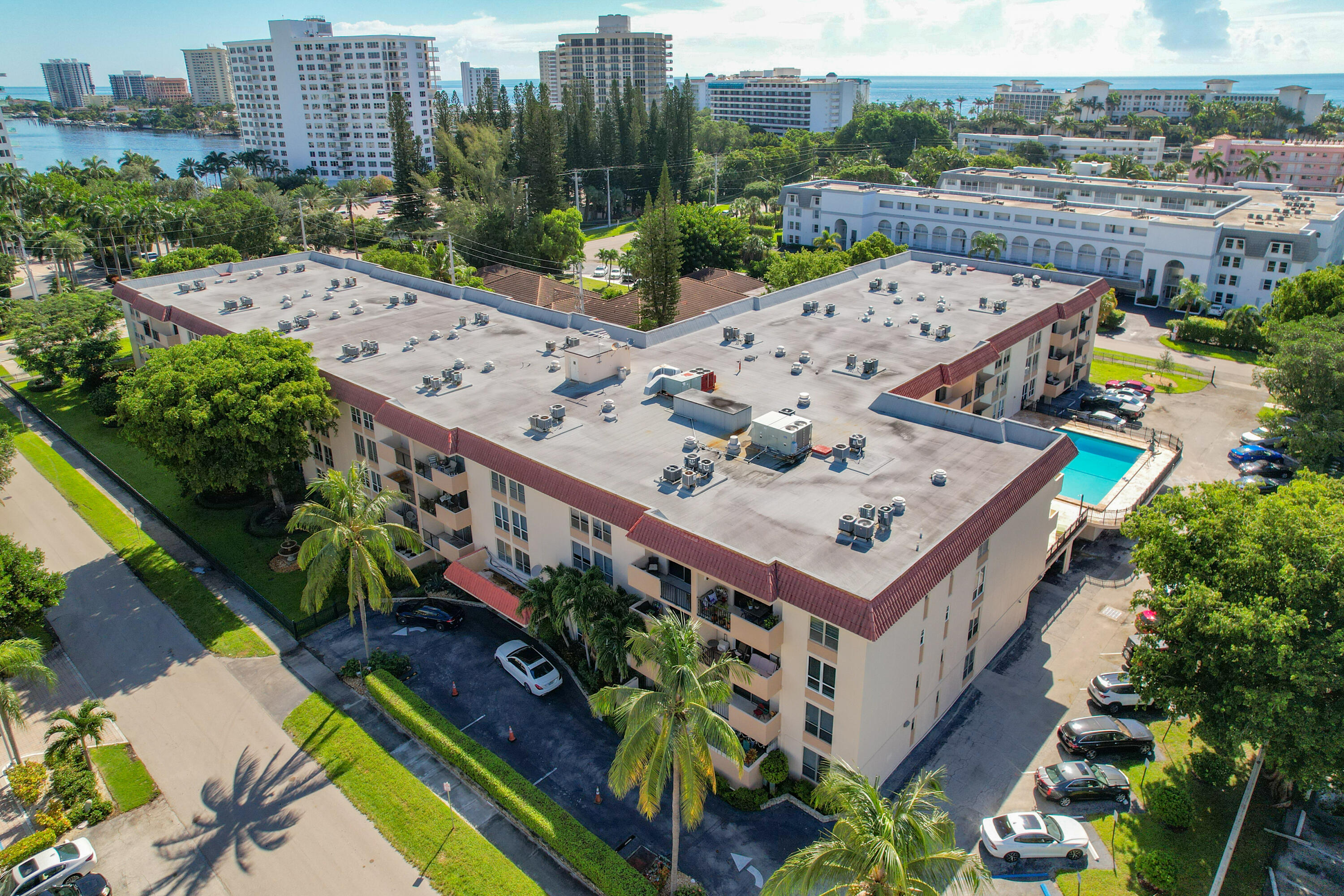 1000 Spanish River Road, Unit 2O Boca Raton, FL 33432 - Photo 4 of 56 1000 Spanish River Road #2O-11