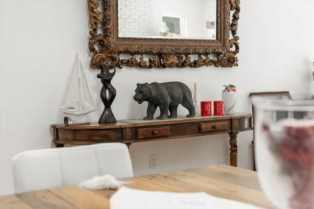 a view of utility room