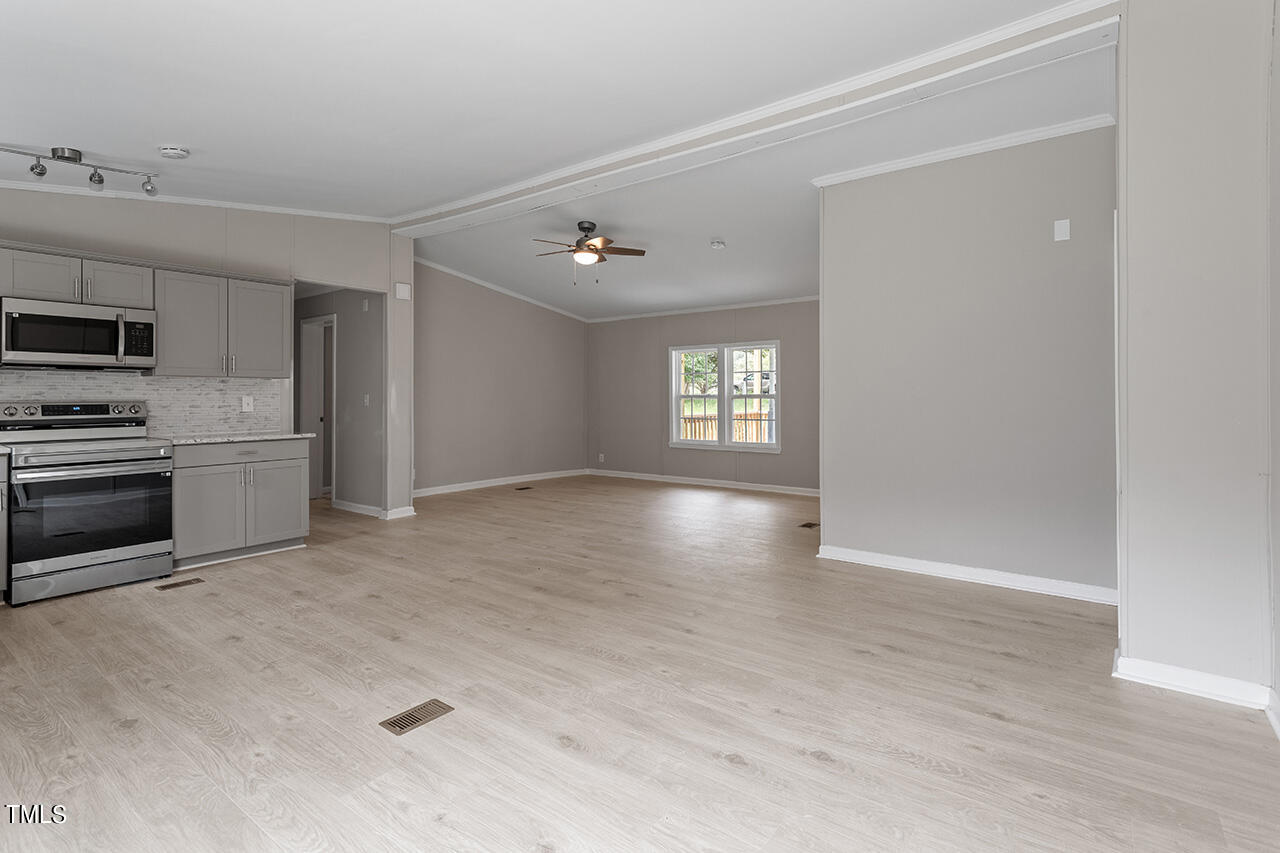 123 Falling Tree Road Fayetteville, NC 28306 - Photo 14 of 26 123 Falling Tree Rd_23