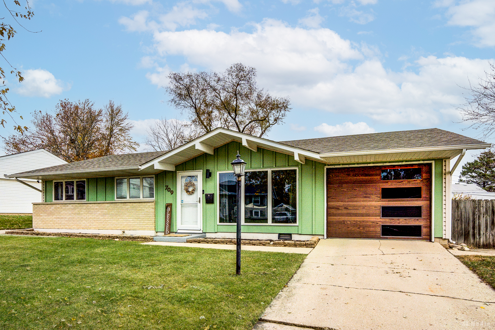 709 Cascade Avenue Romeoville, IL 60446 - Photo 3 of 23 front view of a house with a yard