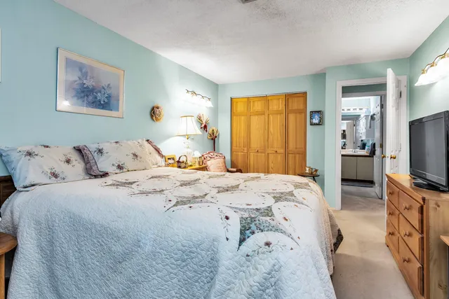 $273,000 | 213 Abbott Farm Lane, Hudson, NH 03051