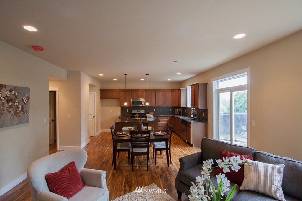 104 203rd Street Southeast Bothell, WA 98012 - Photo 4 of 15