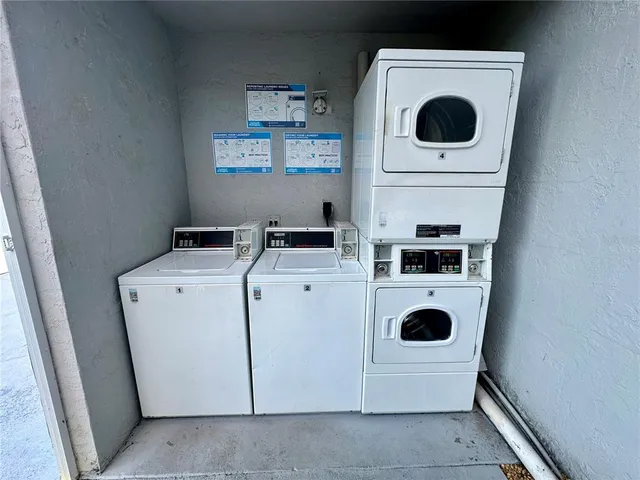 $1,350 | 1860 Phillippi Shores Drive, Unit 7A, Sarasota, FL 34231