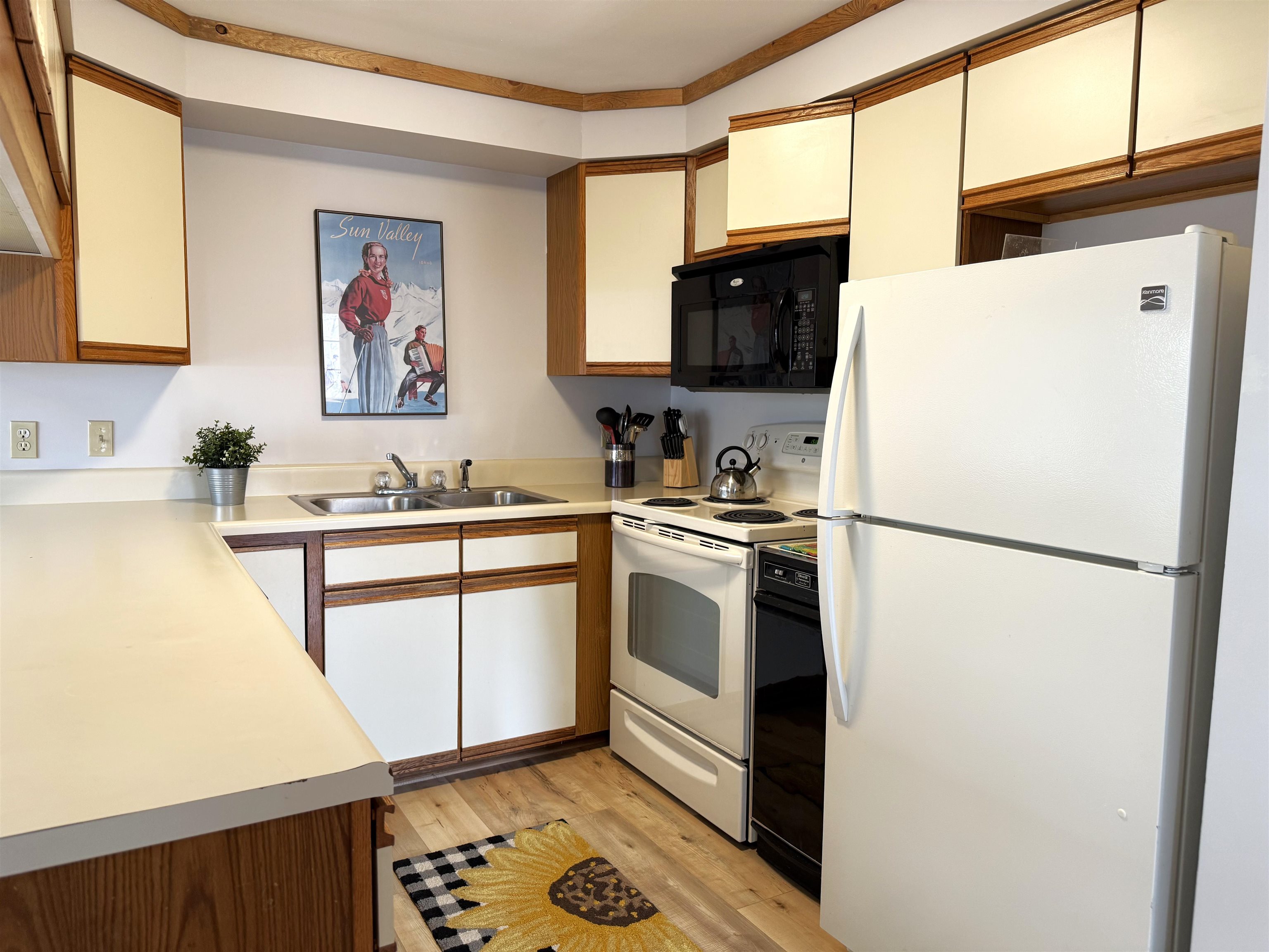 334 Slopeside Road, Unit 4001 Jay, VT 05859 - Photo 5 of 19