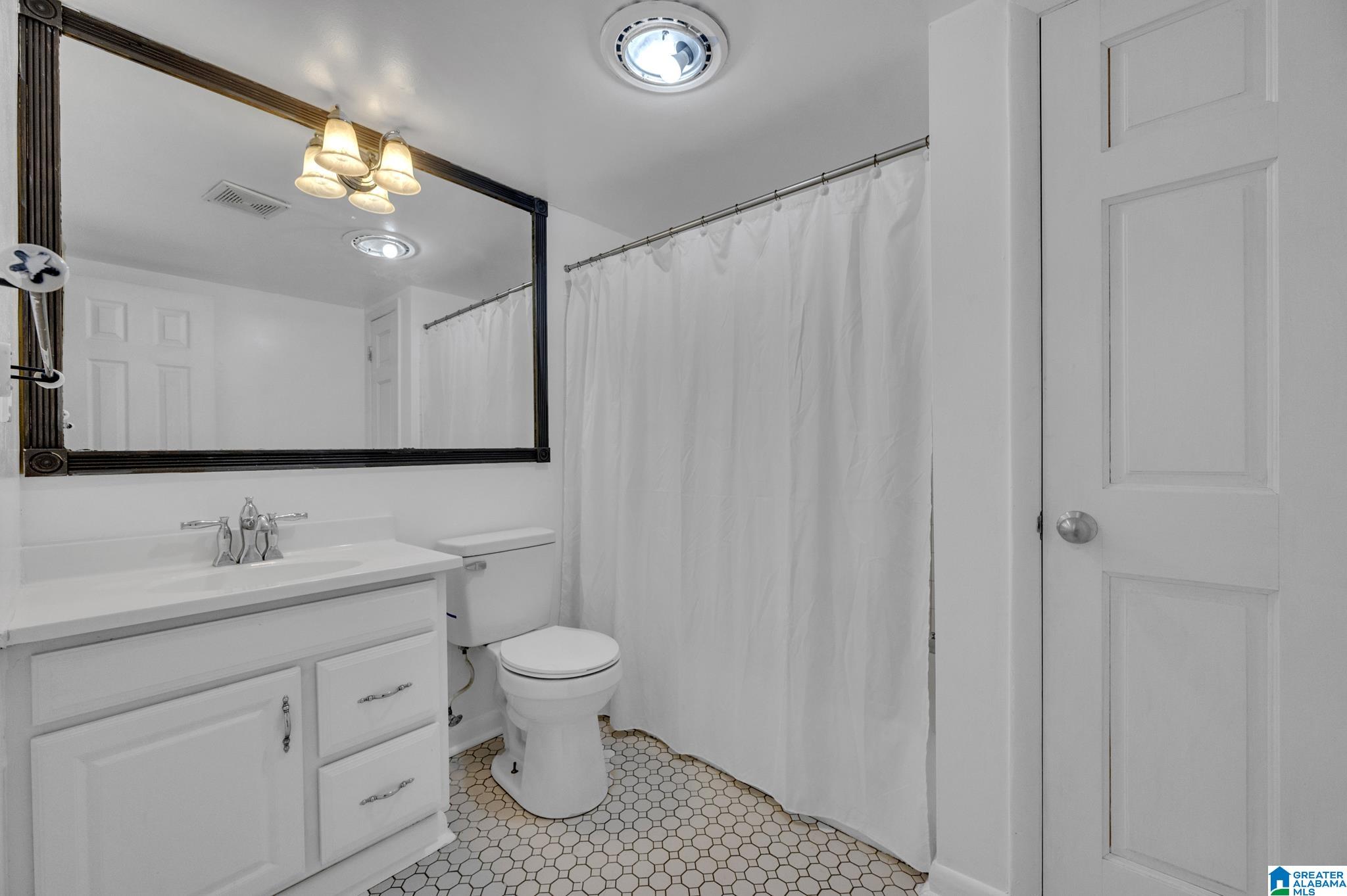 57 Hanover Circle, Unit 116 Birmingham, AL 35205 - Photo 17 of 27