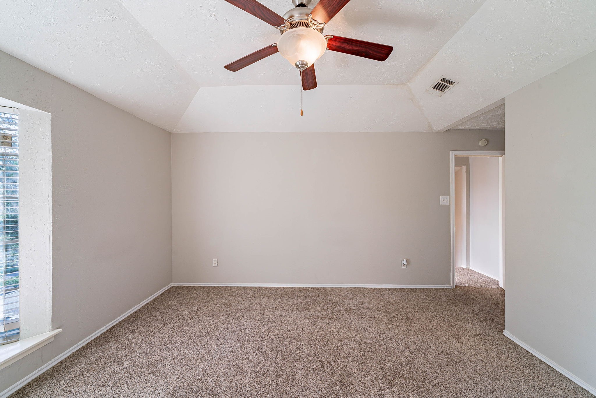 1502 Stevenage Lane Channelview, TX 77530 - Photo 19 of 33 a view of an empty room