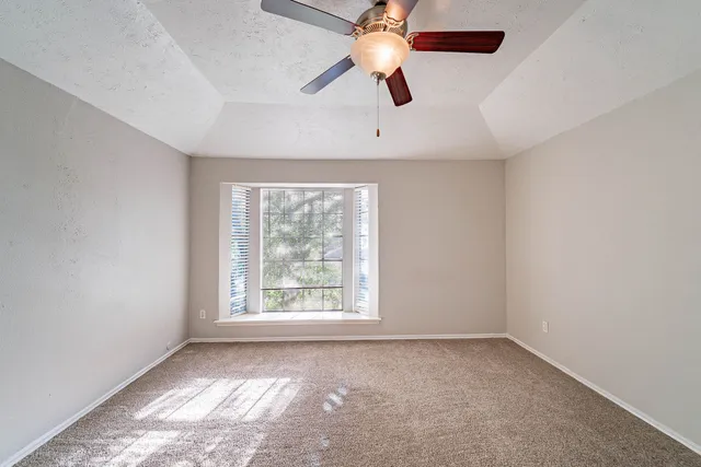a view of entryway with front door