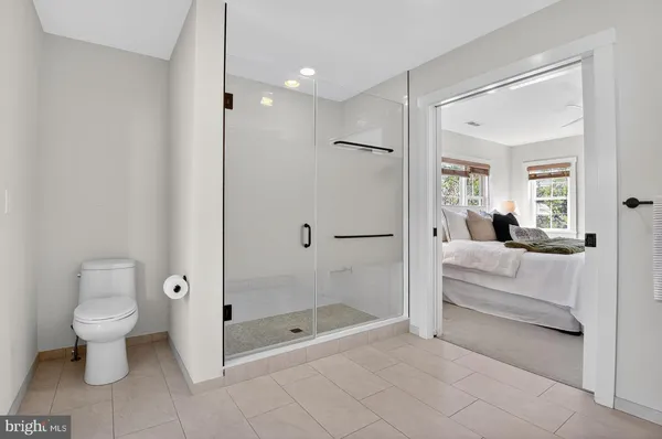 $1,049,900 | 109 North Brookside Drive, Arlington, VA 22201