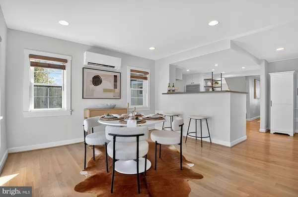 $1,049,900 | 109 North Brookside Drive, Arlington, VA 22201