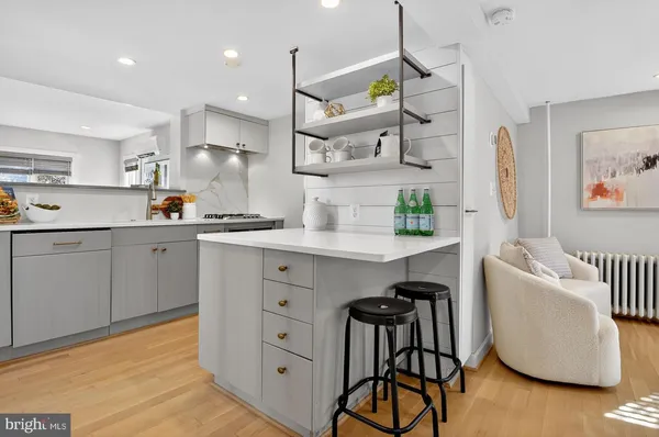 $1,049,900 | 109 North Brookside Drive, Arlington, VA 22201