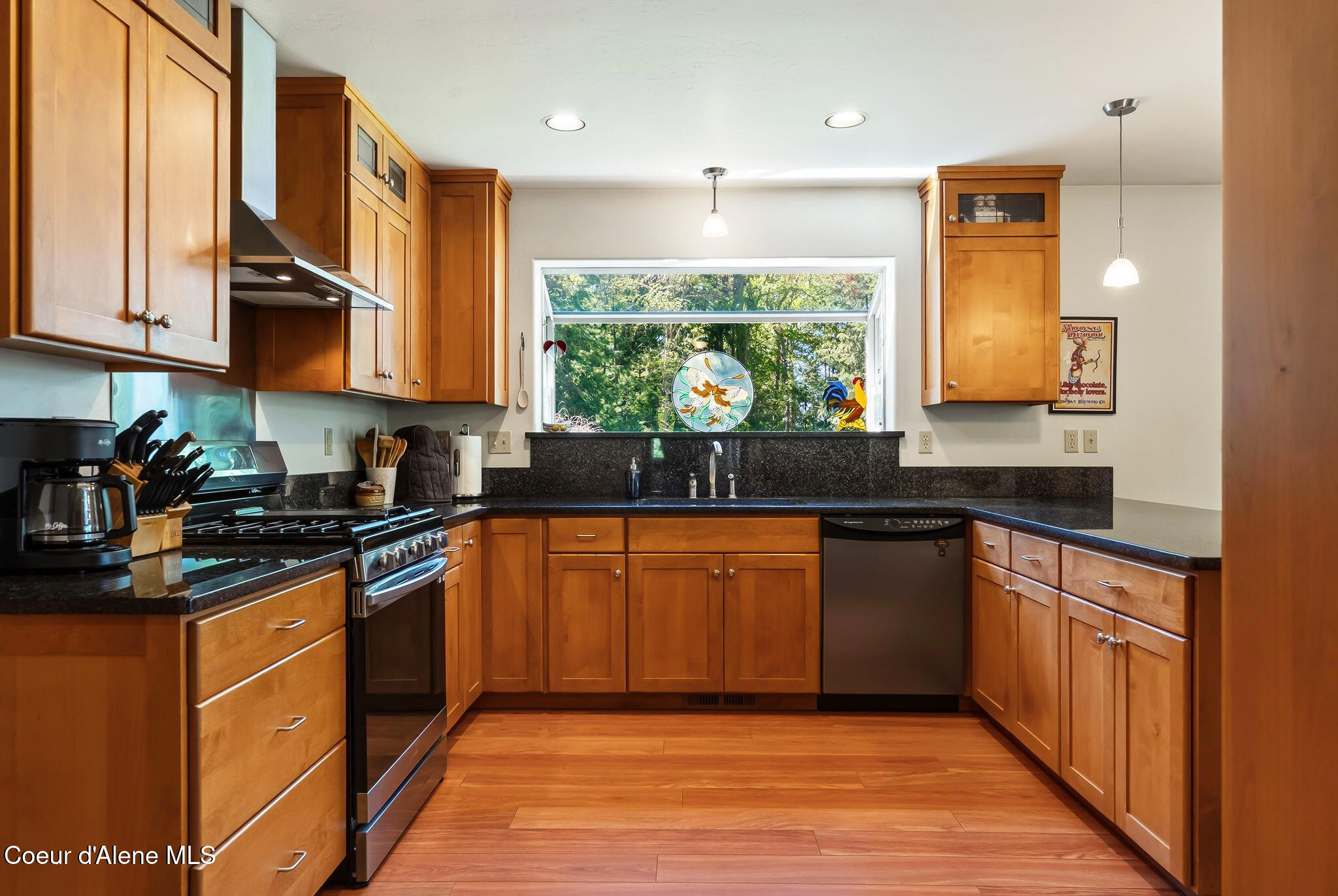 1196 Gold Creek Road Sandpoint, ID 83864 - Photo 18 of 66 .