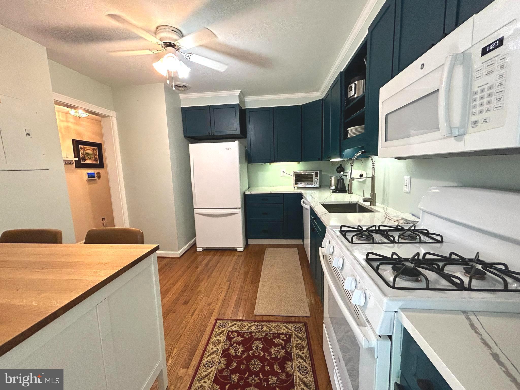 5603 Roland Avenue Baltimore, MD 21210 - Photo 12 of 32