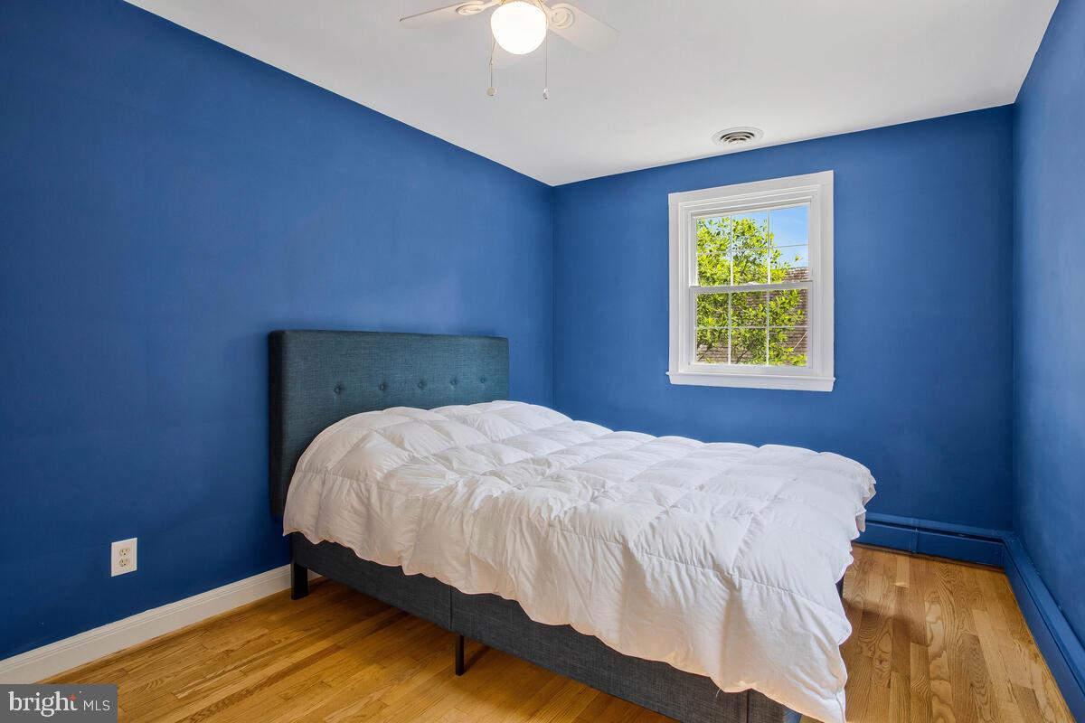 5603 Roland Avenue Baltimore, MD 21210 - Photo 17 of 32 2nd Bedroom
