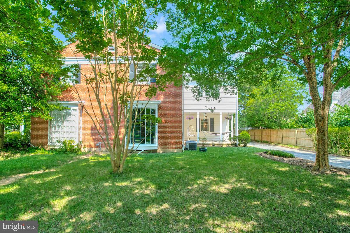 5603 Roland Avenue Baltimore, MD 21210 - Photo 2 of 32 Front of house