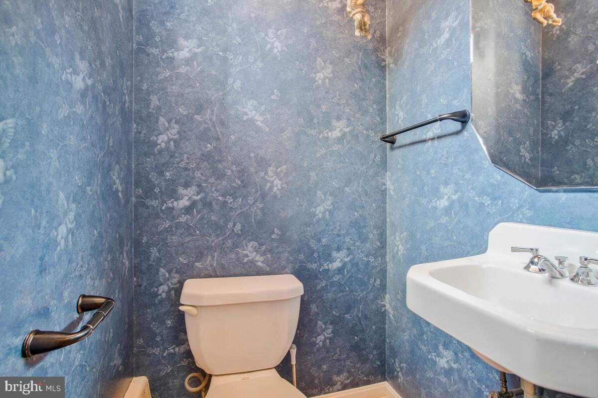 5603 Roland Avenue Baltimore, MD 21210 - Photo 22 of 32