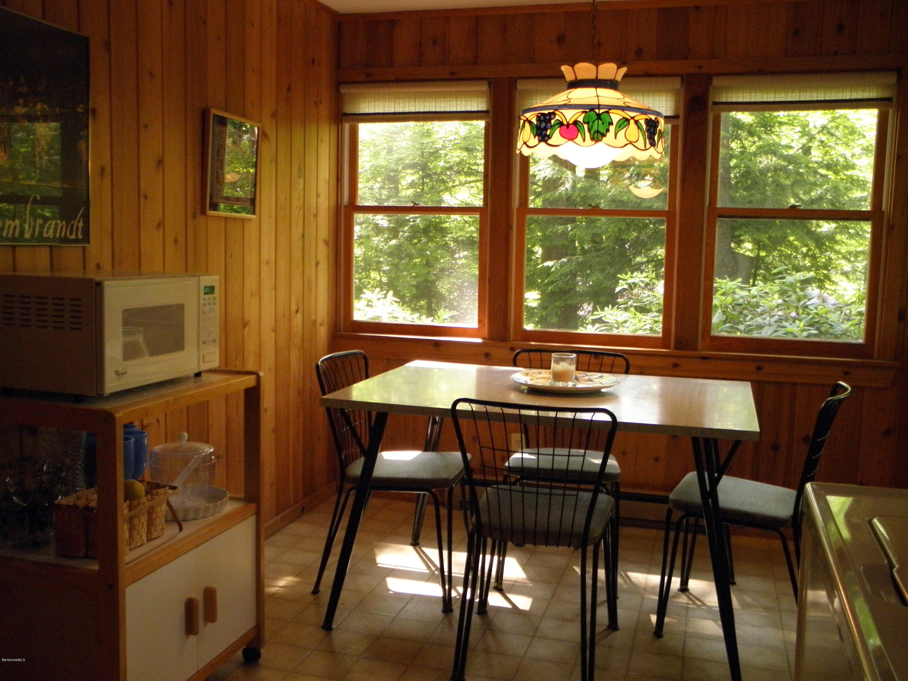 14 Housatonnuck Road Stockbridge, MA 01262 - Photo 14 of 24 dining area