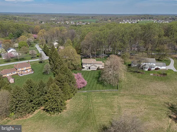 $1,050,000 | 442 Chambers Lane, West Chester, PA 19382