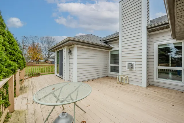 $319,000 | 2350 Shoreham Highlands Street, St. Joseph, MI 49085