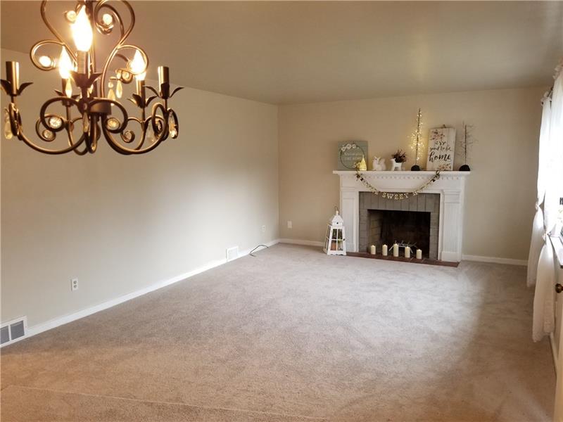 2144 Hulton Road Verona, PA 15147 - Photo 2 of 18 Gallery Image 2