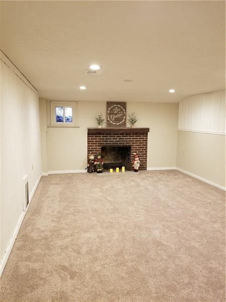 2144 Hulton Road Verona, PA 15147 - Photo 16 of 18 Gallery Image 16