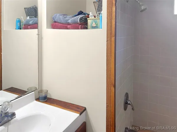 $99,900 | 8273 East Doe Run Road, Madison, IN 47250