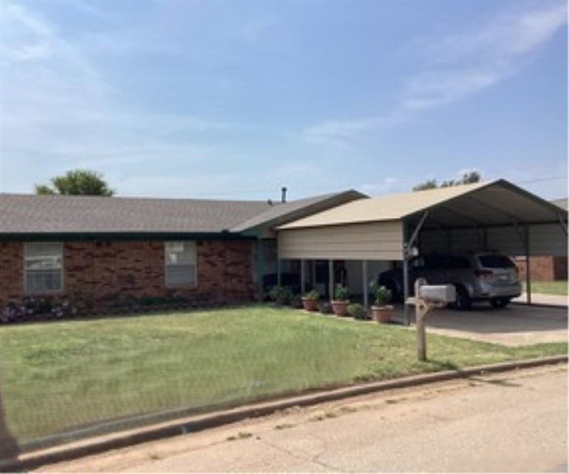 136 East Maple Avenue Perry, OK 73077 - Photo 1 of 1 Gallery Image 1