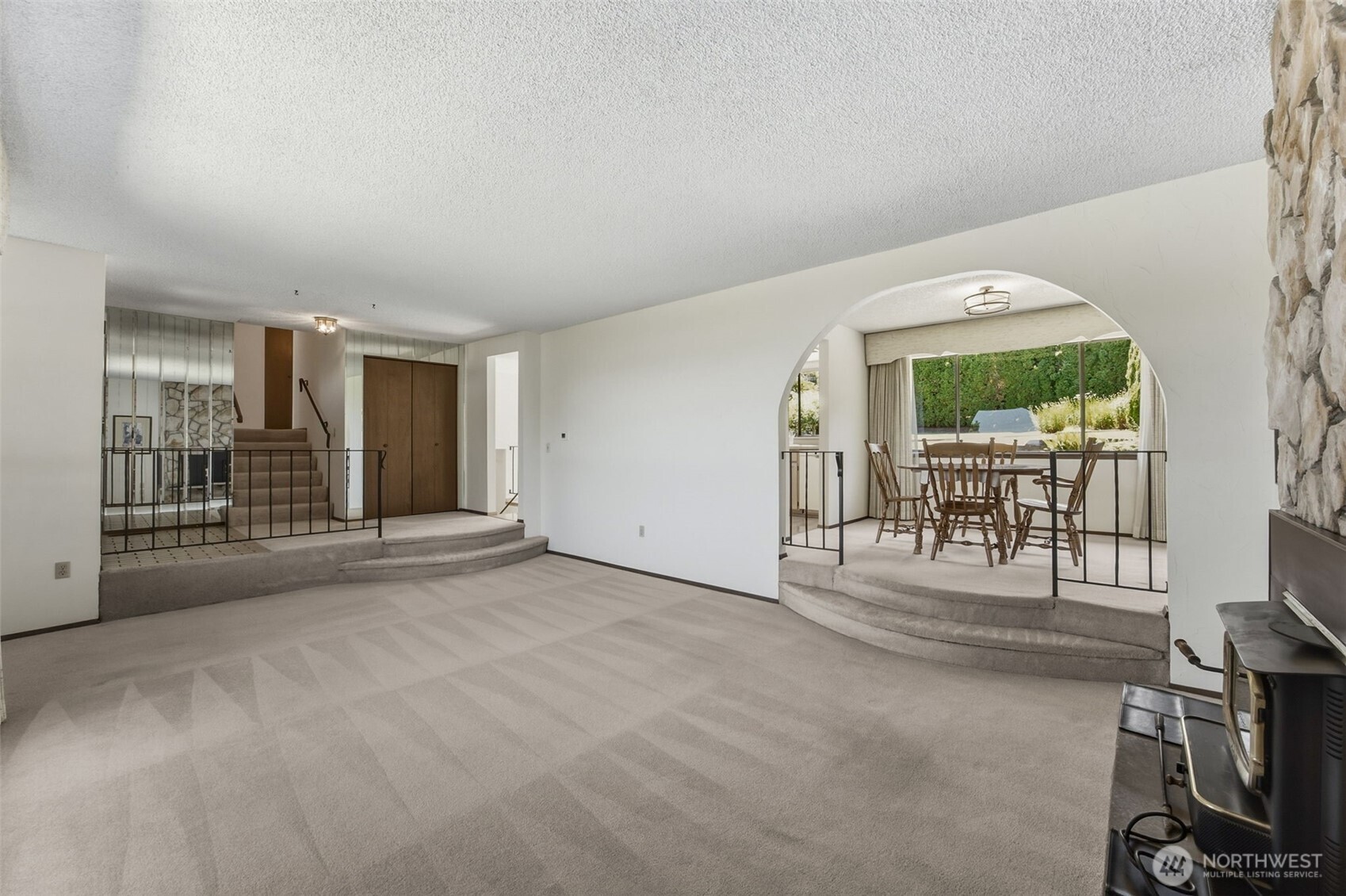 611 Southwest 293rd Street Federal Way, WA 98023 - Photo 7 of 40