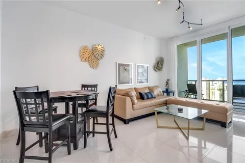 $279,000 | 3000 Oasis Grand Boulevard, Unit MPH6, Fort Myers, FL 33916