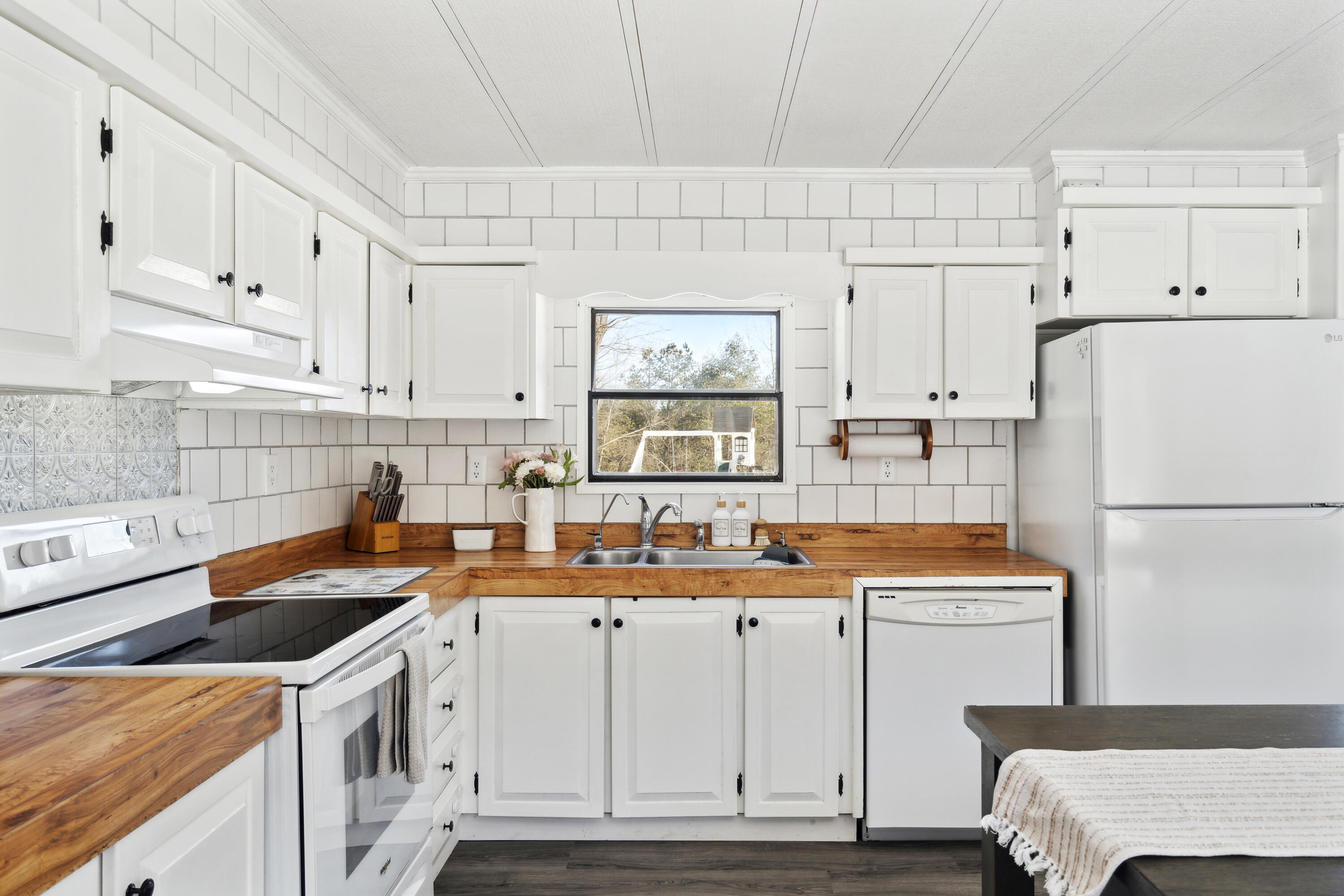 502 Sam Allen Road Sanford, ME 04073 - Photo 4 of 32 502 Sam Allen Rd Sanford Me 08