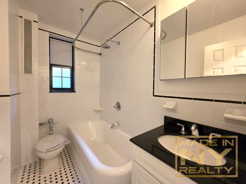 51-01 39th Avenue, Unit R24 Queens, NY 11104 - Photo 4 of 4 Photo 4