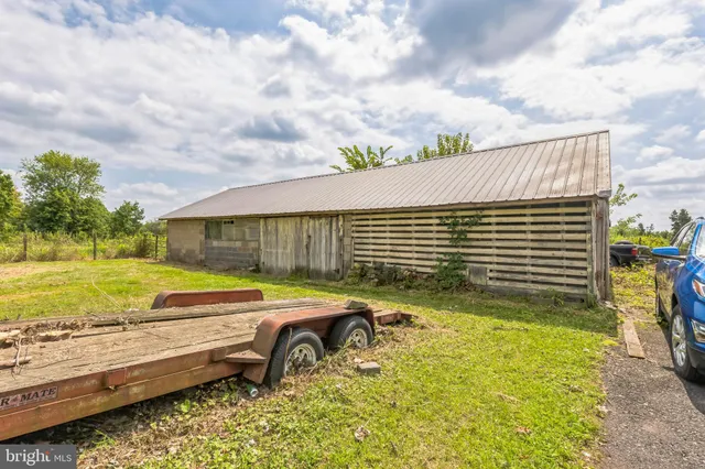 $650,000 | 1466 Schwenksville Road, Schwenksville, PA 19473