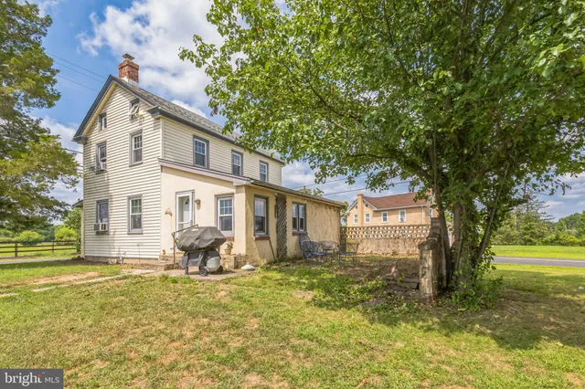 $650,000 | 1466 Schwenksville Road, Schwenksville, PA 19473