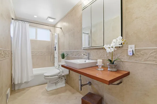 $2,488,000 | 15581 Flintridge Drive, Los Gatos, CA 95032