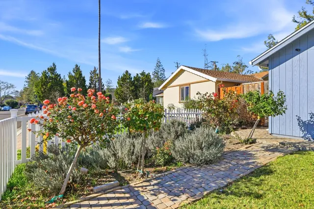 $2,488,000 | 15581 Flintridge Drive, Los Gatos, CA 95032