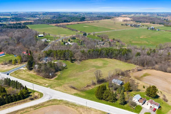 $144,900 | 9932 County Highway, Manitowoc, WI 54220