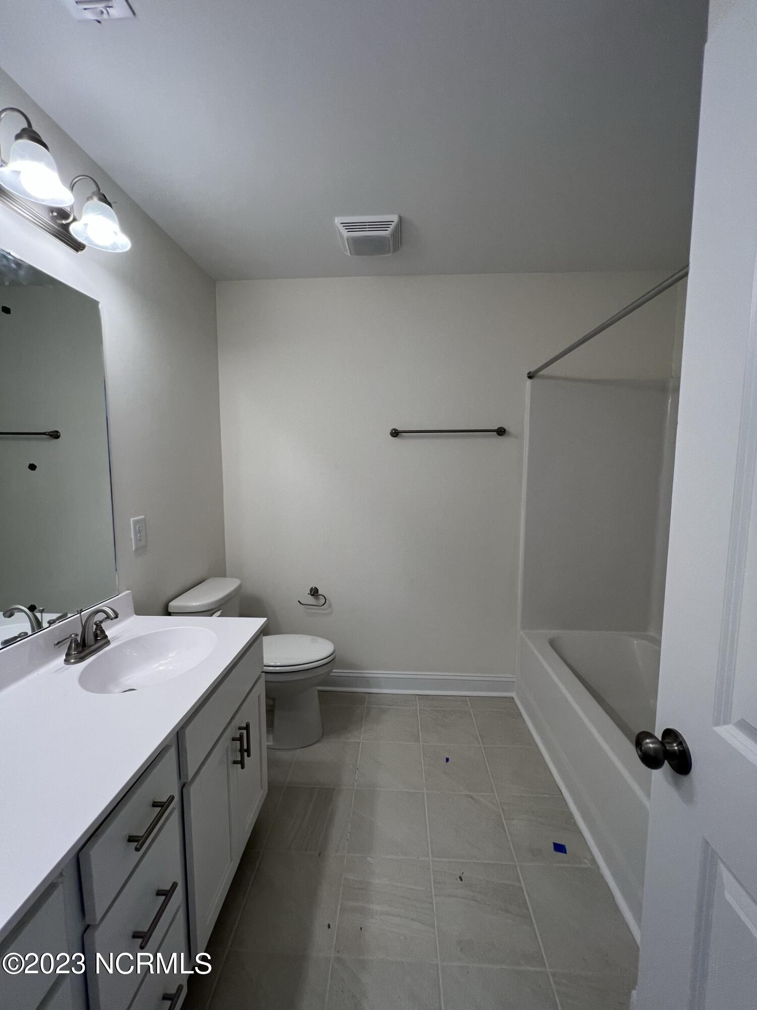 517 Stella Road Stella, NC 28582 - Photo 18 of 24 Full Bath