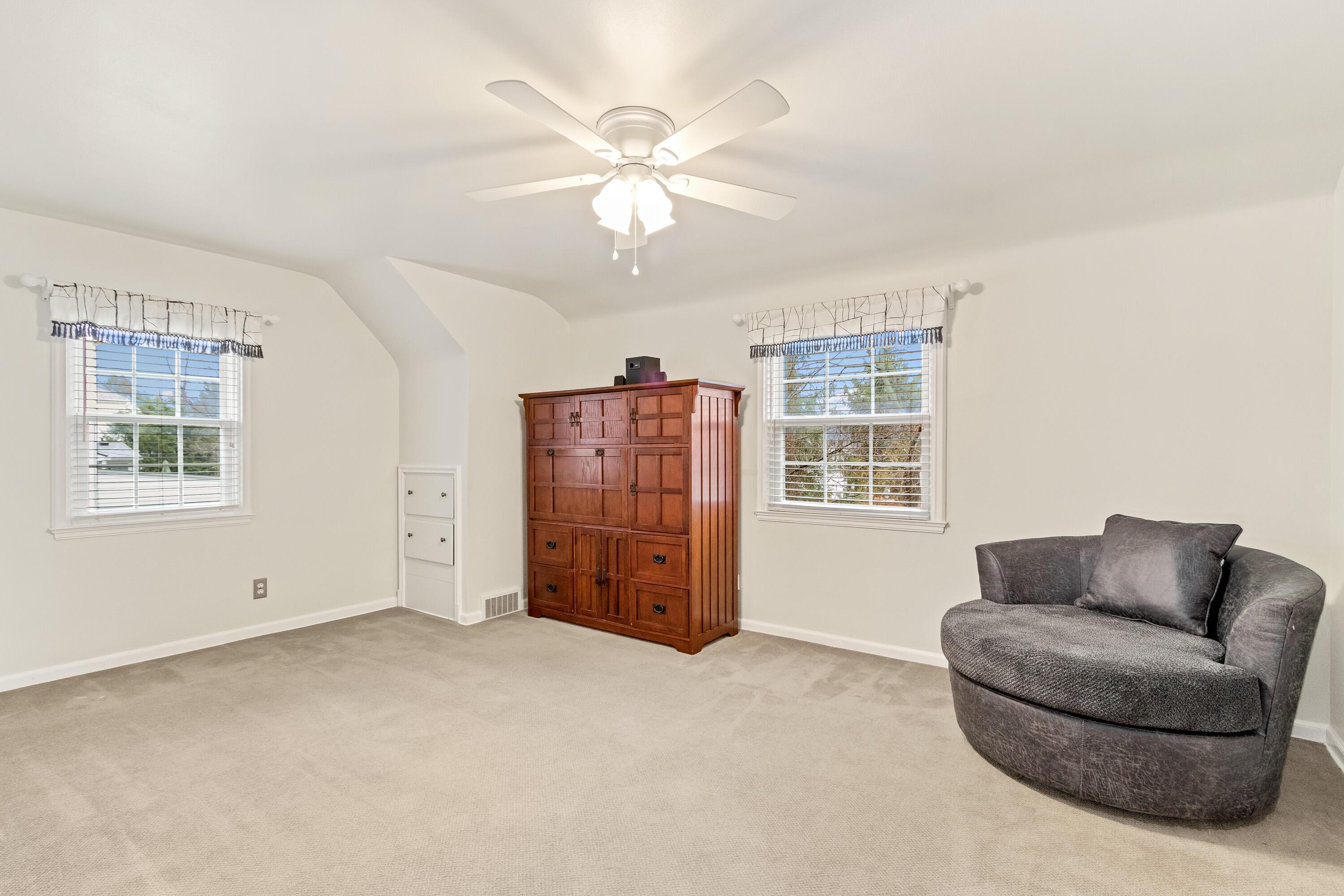 151 West Beaumont Road Columbus, OH 43214 - Photo 19 of 33 151 West Beaumont Road-33.jpg-FULL