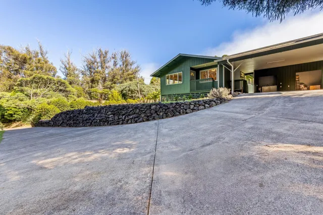 $1,900,000 | 2640 Olinda Road, Makawao, HI 96768