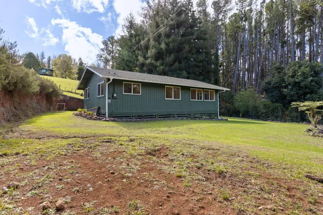 $1,900,000 | 2640 Olinda Road, Makawao, HI 96768