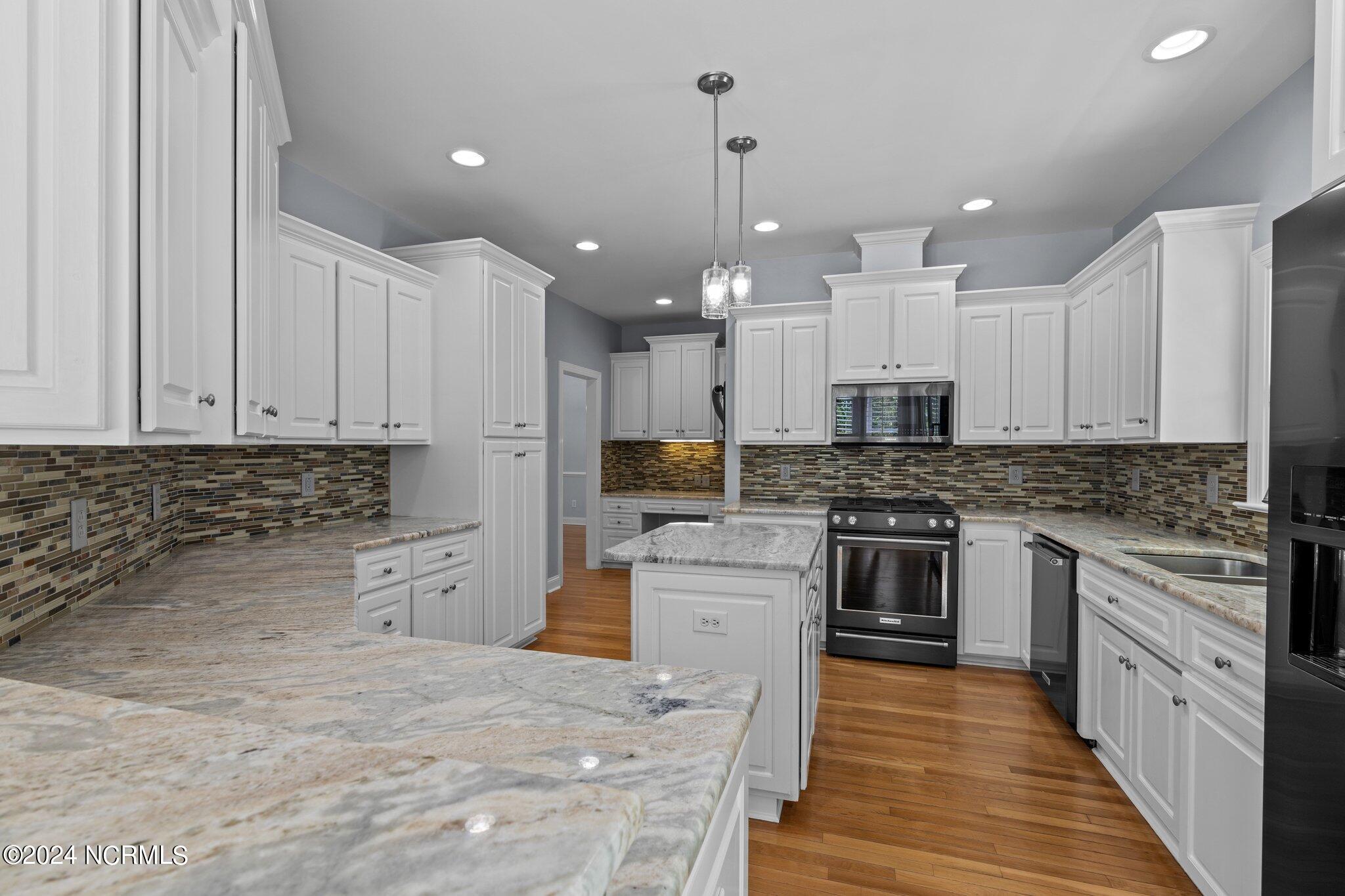 23 Gables Road New Bern, NC 28562 - Photo 14 of 61 17-web-or-mls-BLS_0042