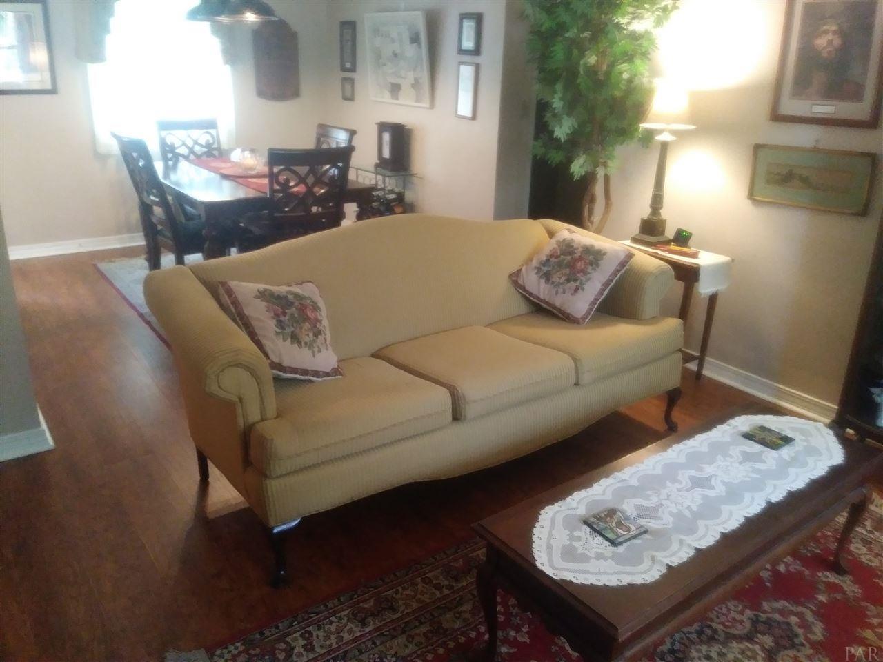 5672 Avondale Road Pensacola, FL 32526 - Photo 3 of 25 Gallery Image 3
